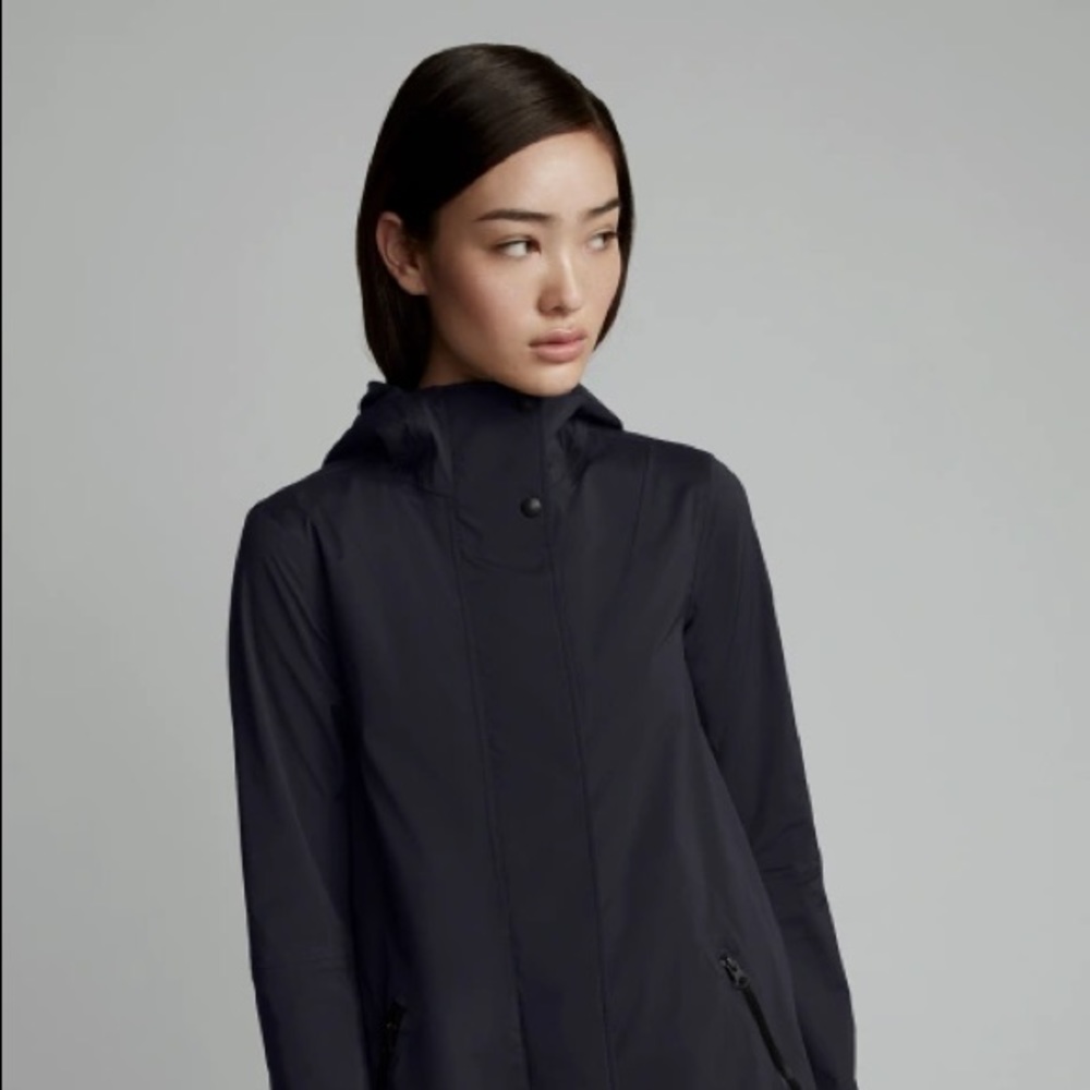 Canada Goose Women's Hooded Jacket in Black